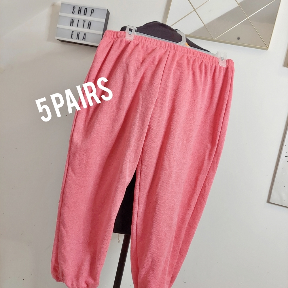 5 pairs of 3/4 sweatpants